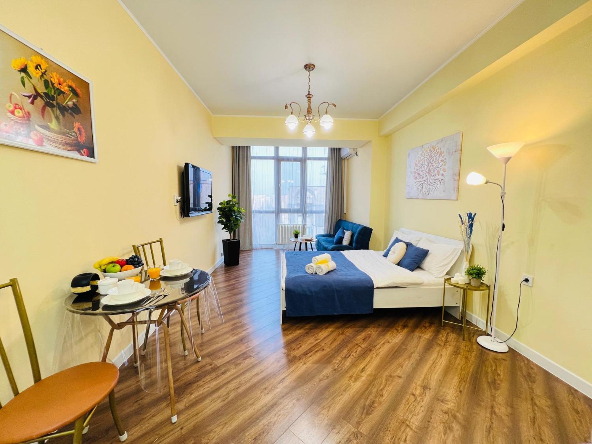 393 Sunshine Sholpan Apartment Almaty